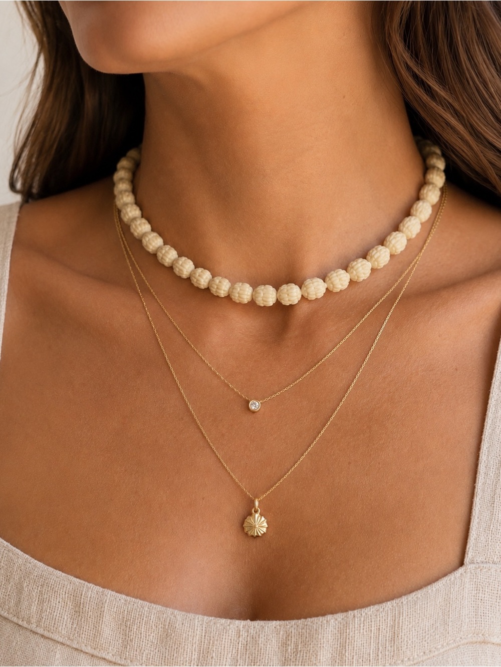 🔹 Vintage Hand-Carved Beaded Choker Necklace